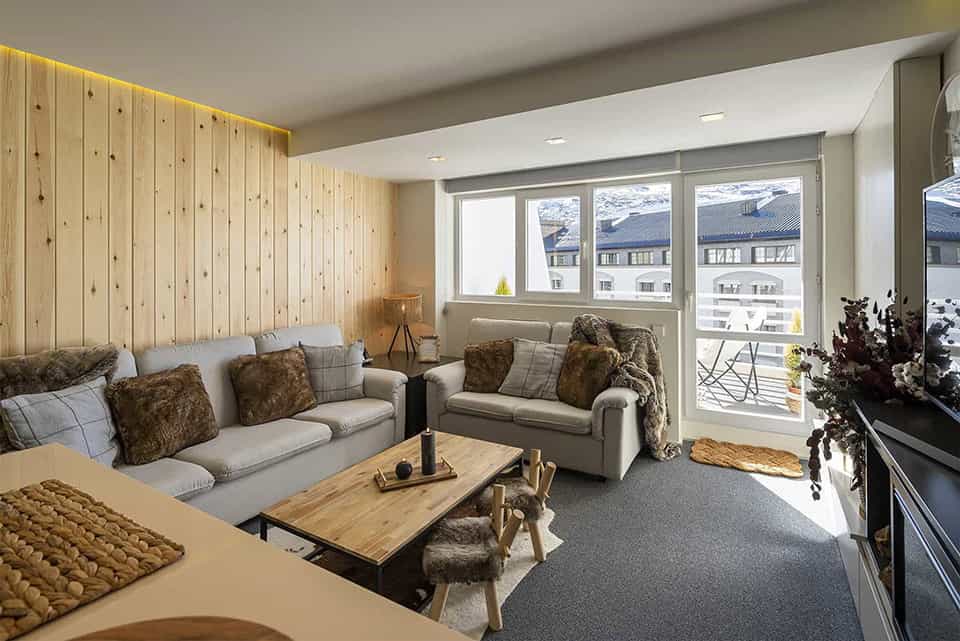 Salon y Terraza Snow Home Apartment Sierra Nevada
